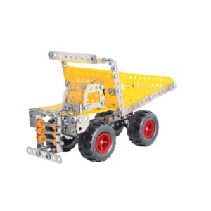 Black+Decker Dump Truck 245 Pcs