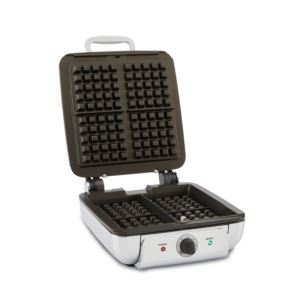 4-Square Belgian Waffle Maker