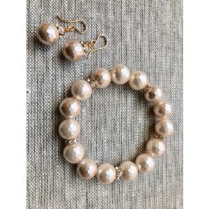 Faceted Peaches and Cream Bracelet and Earring Set Faceted Peaches and Cream Bracelet and Earring Set